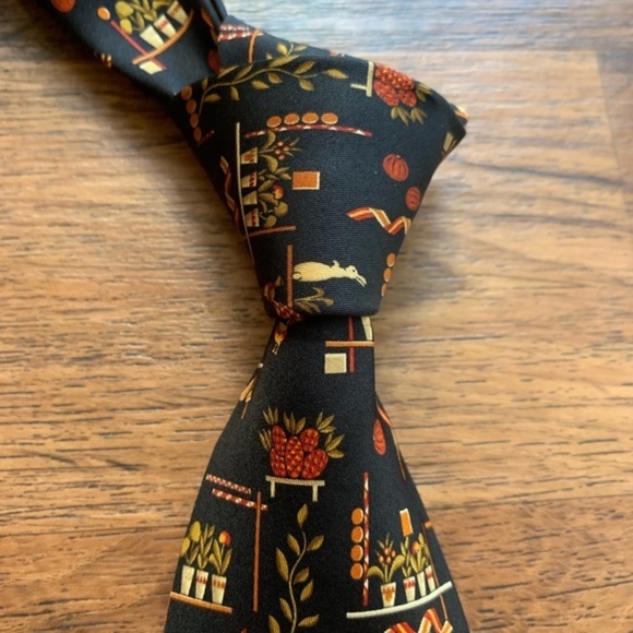 Salvatore Ferragamo “Potted Plants” Silk Tie - Picture 2 of 8